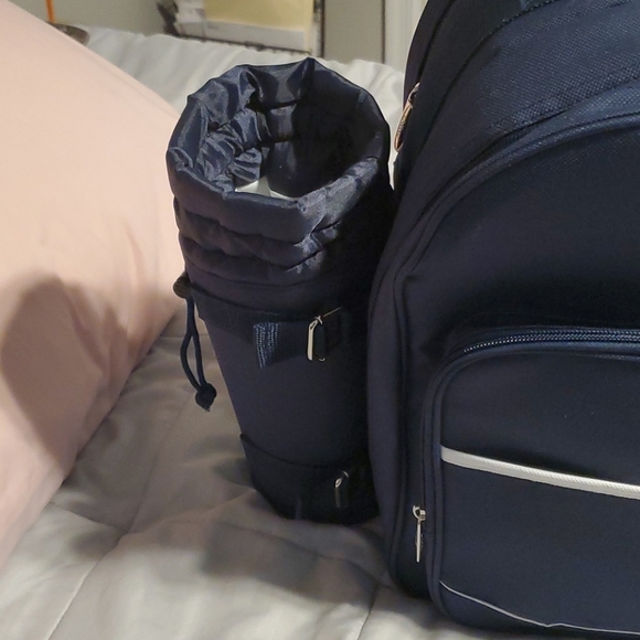 - Picnic Frontgate Top Of Line For A Fab Picnic Or Beach Its Beautiful - Picture 2 of 12